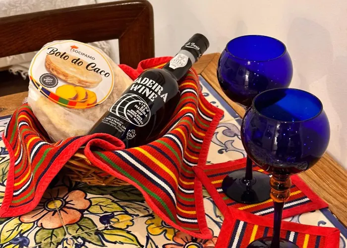 Mango Tree House Madeira Island Apartment *